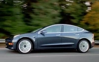 Tesla đang nghiên cứu thiết kế lại mẫu xe ăn khách Model 3, Vinfast có phải dè chừng?-cover-img
