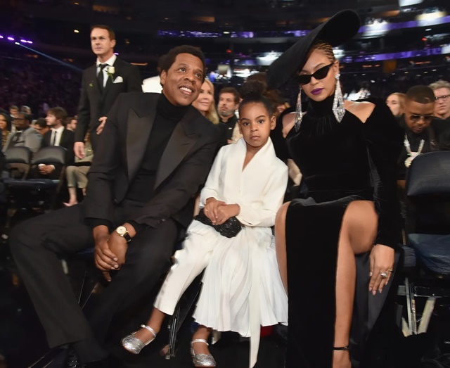 Con gái David Beckham và con gái Beyoncé cùng 10 tuổi, em bé nào sống xa hoa hơn?-4