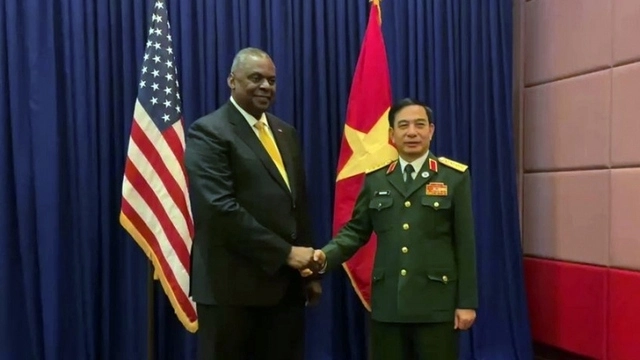 Bộ trưởng Phan Văn Giang gặp song phương Bộ trưởng Quốc phòng Mỹ-cover-img