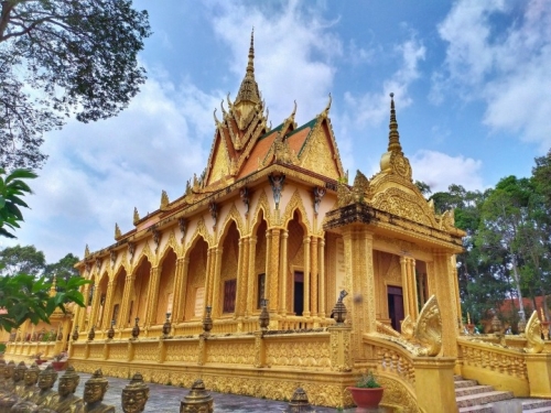 Ngôi chùa 'dát vàng' có lịch sử hơn 600 năm ở Trà Vinh nguy nga như cung điện-2