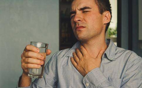 Có vấn đề với phổi, 2 dấu hiệu cổ họng giúp "tiên tri"-5