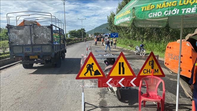 Quốc lộ 1 đoạn qua tỉnh Phú Yên hư hỏng nặng, tiềm ẩn nguy cơ tai nạn giao thông-1
