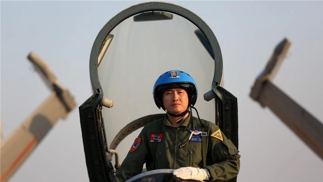 Trung Quốc có tàu sân bay nhưng thiếu phi công-cover-img