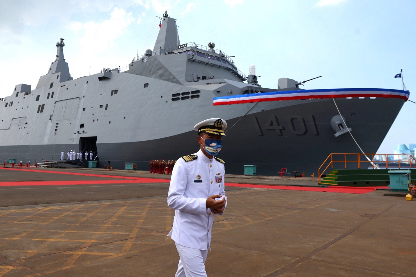 Tàu đổ bộ thế hệ mới trong biên chế lực lượng phòng vệ Đài Loan-1