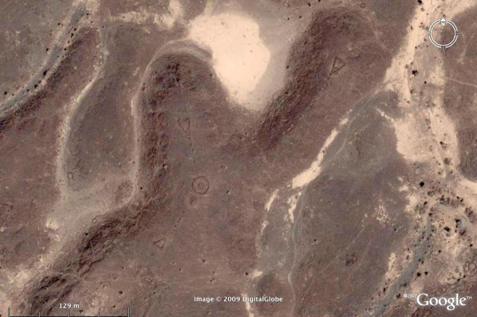 Lộ hình ảnh đảm bảo độc lạ Google Earth vô tình chụp được-3