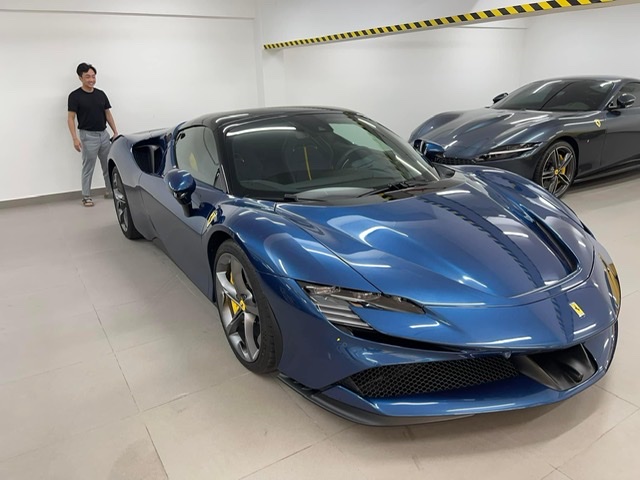 Cận cảnh siêu xe Ferrari SF90 Spider của doanh nhân Nguyễn Quốc Cường-15