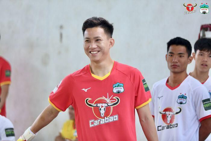 VPF chấp nhận đề xuất, Hoàng Anh Gia Lai vẫn dự V.League 2023-2