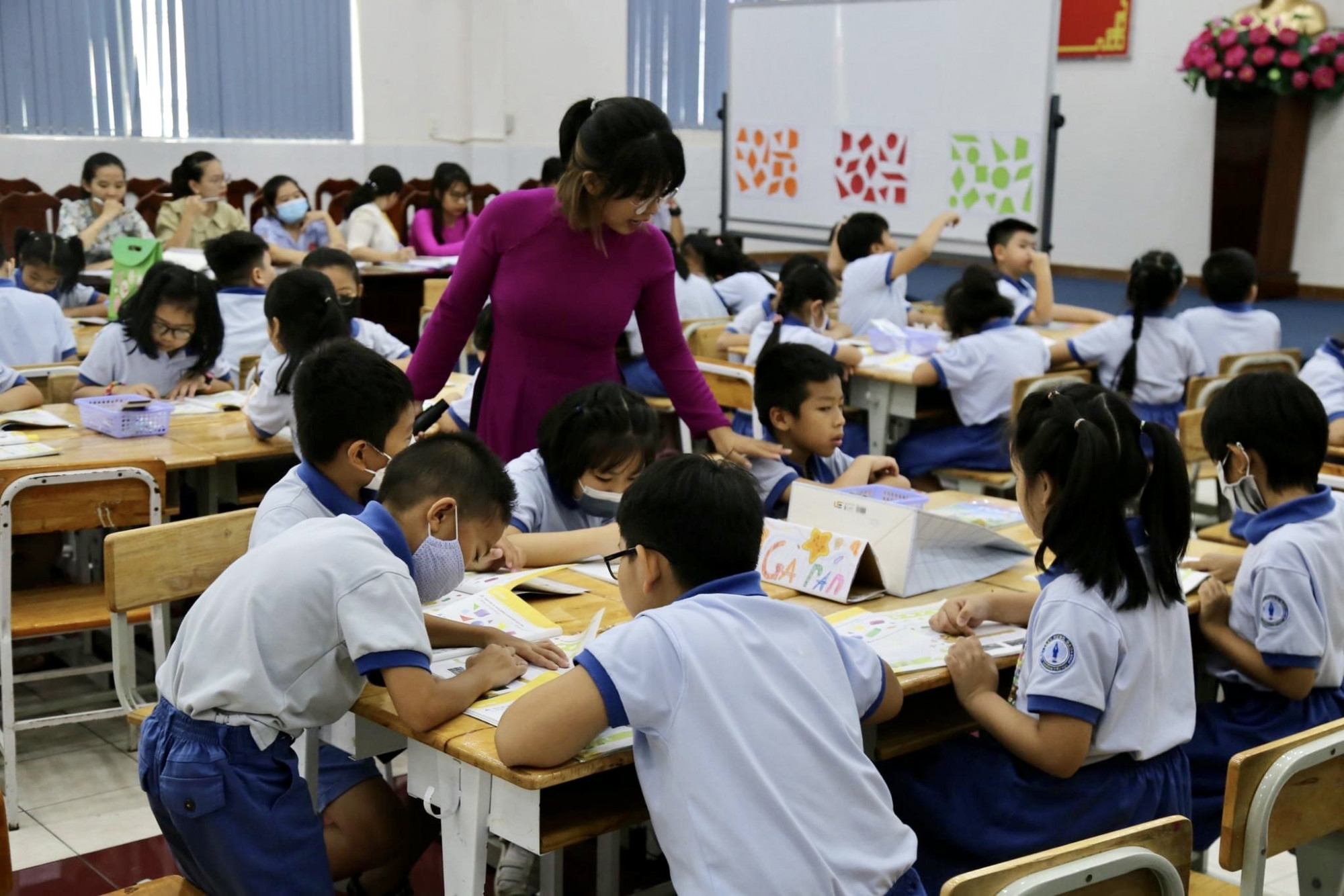TPHCM: Chỉ 9% giáo viên tiểu học ngoài công lập đạt chuẩn đào tạo-1