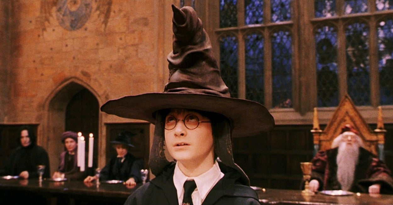 Loạt chi tiết khó chấp nhận ở Harry Potter phần mới nhất: Hình tượng nam chính khác lạ hoàn toàn-6