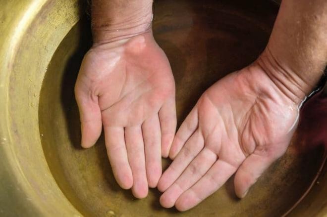 Kem chống nắng có thể làm 'trẻ hóa' da tay, khắc phục chai sần và loạt mẹo chăm sóc đôi tay mềm mại ai cũng nên biết-6
