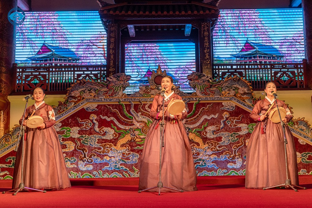 Những vũ điệu dân ca của Hàn Quốc trong nhà hát Duyệt Thị Đường-2