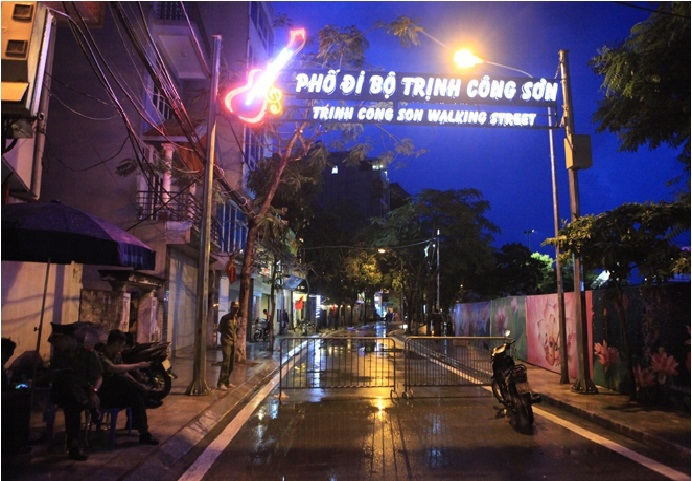 Phố đi bộ: Điểm đến thú vị trên hành trình trải nghiệm du lịch Quảng Bình-2
