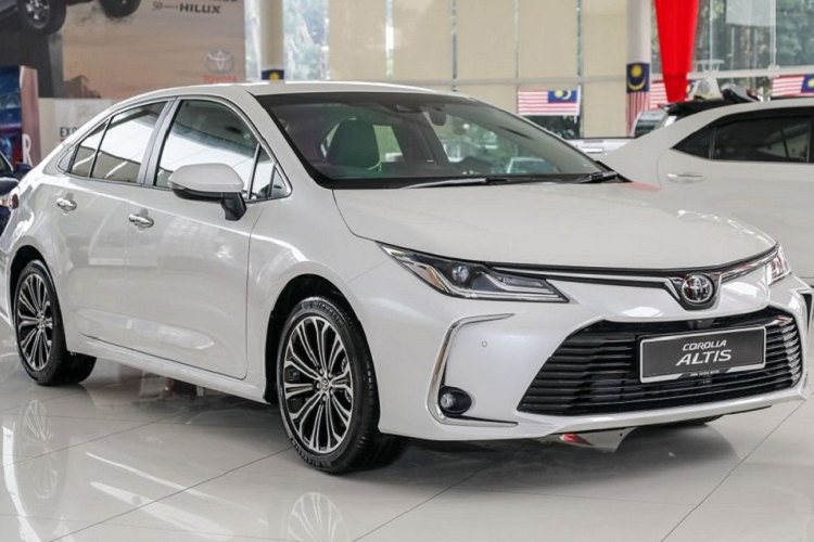 Toyota Corolla Altis GR-S sắp bán tại Việt Nam, Honda Civic RS dè chừng?-8