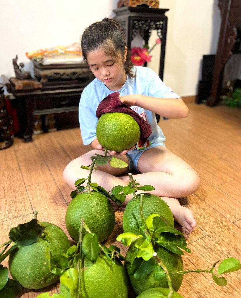 Thúy Nga tự hào con gái về Việt Nam giỏi giang hơn bên Mỹ: 11 tuổi tự đứng bếp nấu ăn, làm việc nhà-10