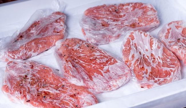 2 kiểu bảo quản thịt, cá trong tủ lạnh rất phổ biến vào mùa hè dễ sinh chất gây ung thư-4
