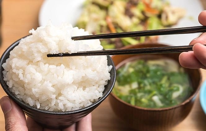 Sự khác biệt trong cách ăn uống ở Nhật và ở Việt Nam: 3 món thực phẩm nước bạn ăn ít, chúng ta lại ăn nhiều dễ gây ung thư-2