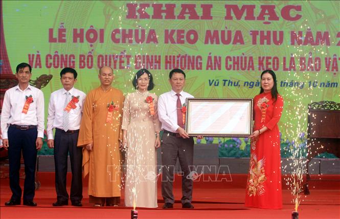 Công bố quyết định Hương án chùa Keo là bảo vật Quốc gia-1