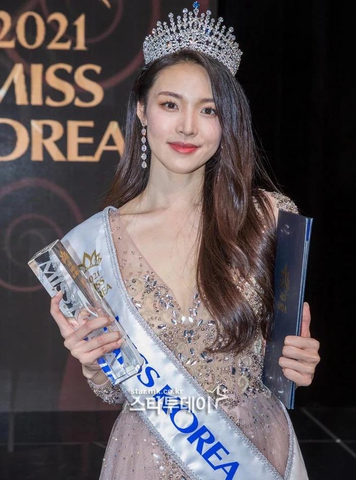 Nhan sắc chuẩn Hàn và những điểm thú vị về tân Hoa hậu Trái đất-12
