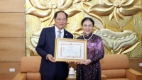 VUFO trao tặng Kỷ niệm chương cho Đại sứ Hàn Quốc tại Việt Nam-cover-img
