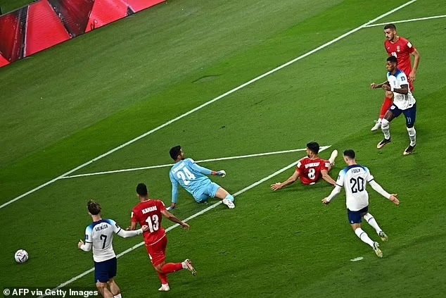 49 giây sau khi vào sân, Marcus Rashford gây sốt với bàn thắng vào lưới Iran-1