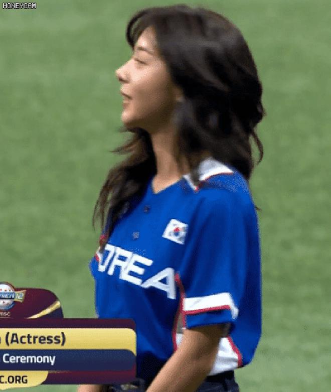 Sao Hàn tỏa sáng trên sân bóng chày-8