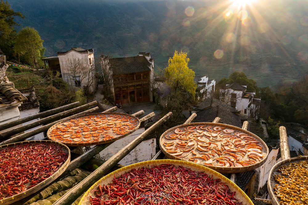 Ngôi làng cổ Trung Quốc lấy thực phẩm phơi khô làm điểm nhấn du lịch-8