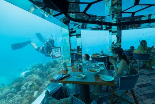 Khách Việt chi 20 triệu đồng ăn trưa ở nhà hàng dưới đáy biển Maldives-7