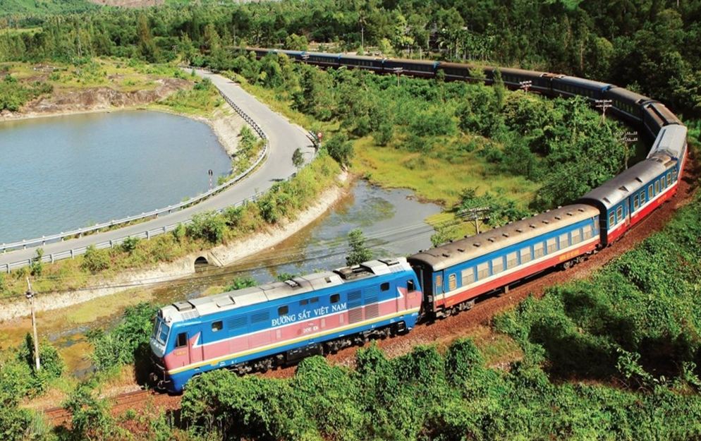 Đường sắt Việt Nam lỗ gần 30 tỷ đồng nửa năm 2022-1