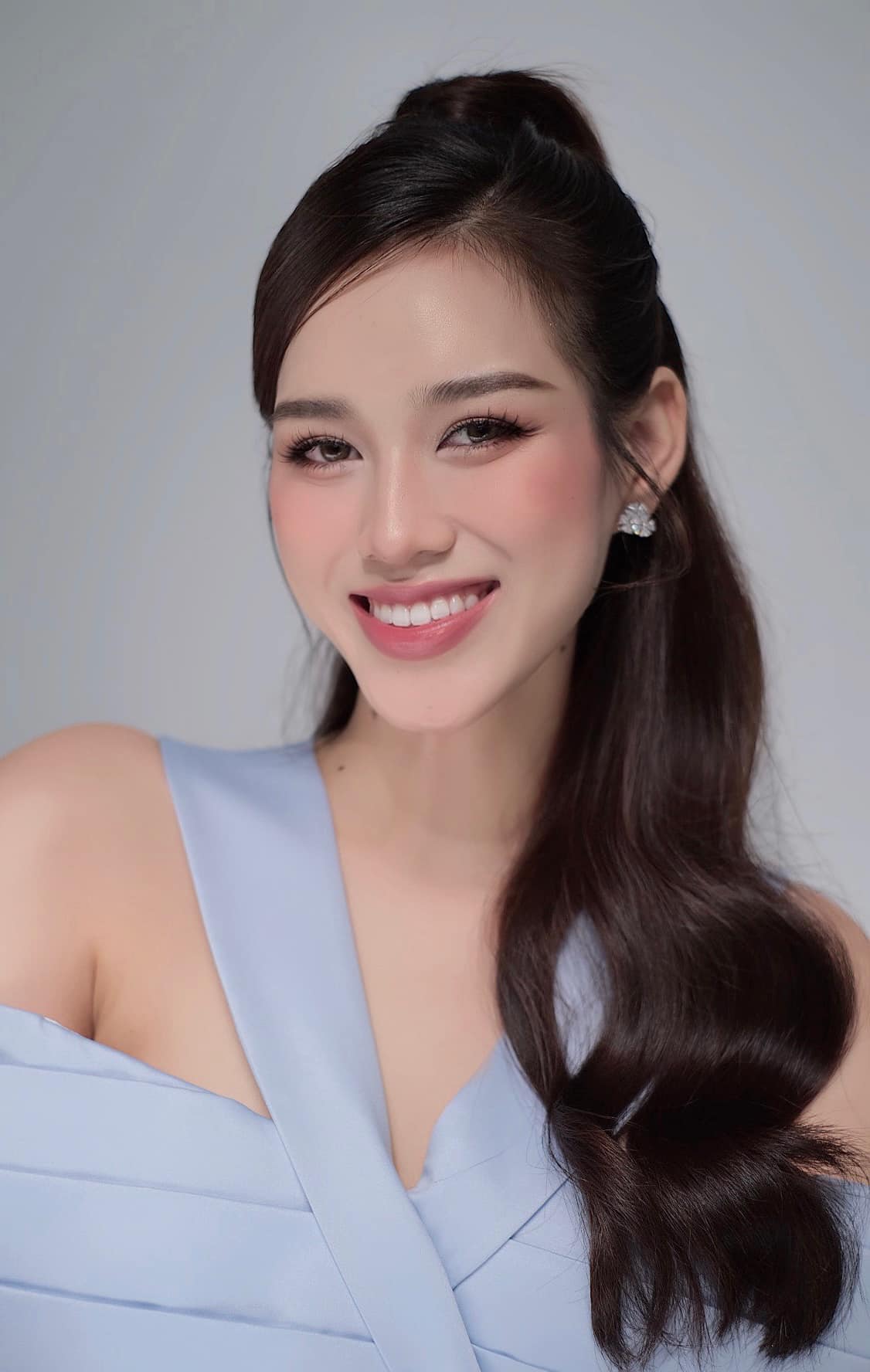 Cận cảnh gương mặt đẹp hoàn hảo của Hoa hậu Đỗ Thị Hà-1