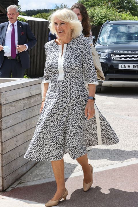Bà Camilla - nữ Công tước xứ Cornwall U80 vẫn diện đồ trẻ trung-2