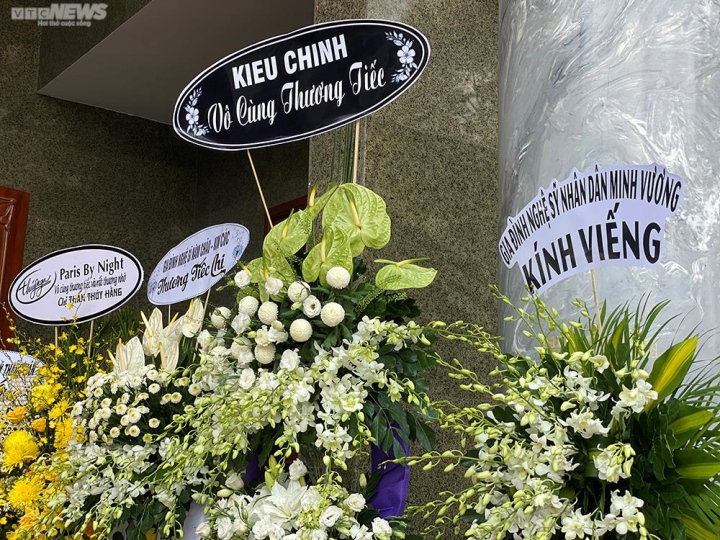 Bốn con trai về đầy đủ trong tang lễ minh tinh Thẩm Thuý Hằng-4