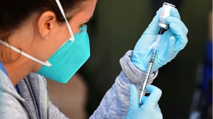 WHO khuyến nghị dùng vaccine đặc trị Omicron cho mũi tiêm thứ 3-1