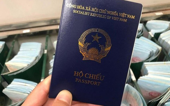 Tây Ban Nha công nhận hộ chiếu mẫu mới của Việt Nam, cùng điều kiện-1