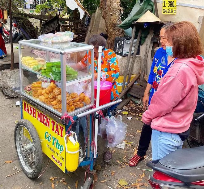 Ở TP.HCM muốn ăn bánh miền Tây cứ tìm đến 5 xe đẩy bình dân này, đủ món lại ngon - bổ - rẻ-16