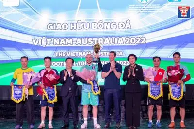 Sôi nổi giao hữu bóng đá Việt Nam - Australia-cover-img