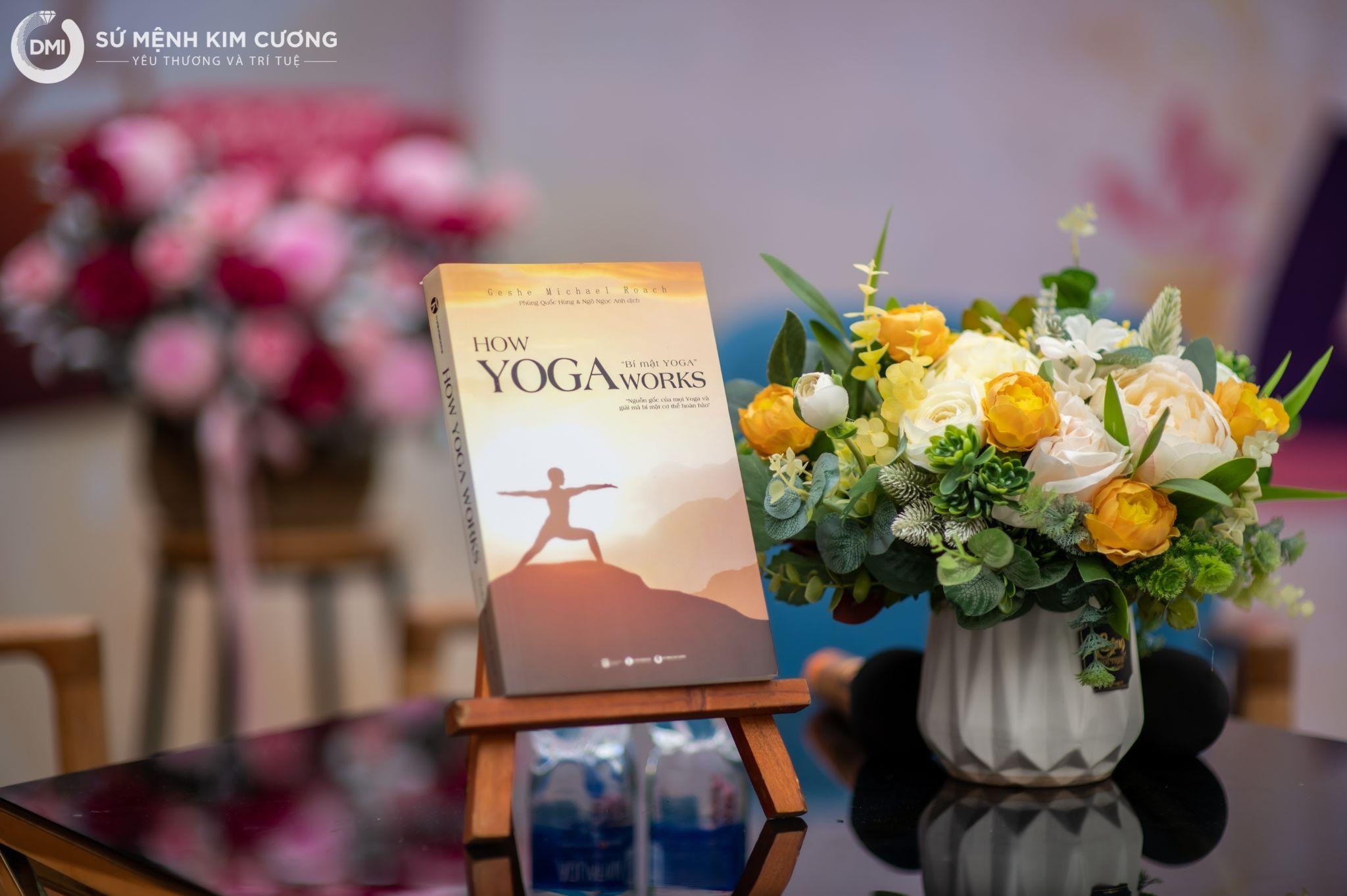 Sách "Bí mật yoga" của Geshe Michael Roach ra mắt độc giả Việt-1