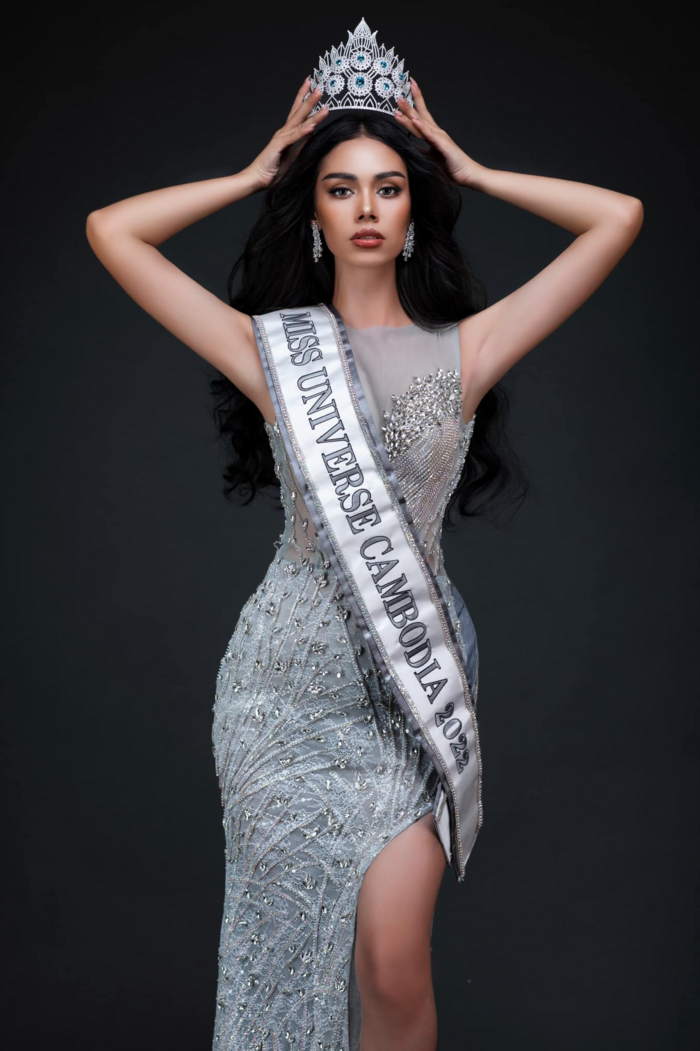 Vẻ đẹp lai Pháp cuốn hút của Hoa hậu Hoàn vũ Campuchia-2