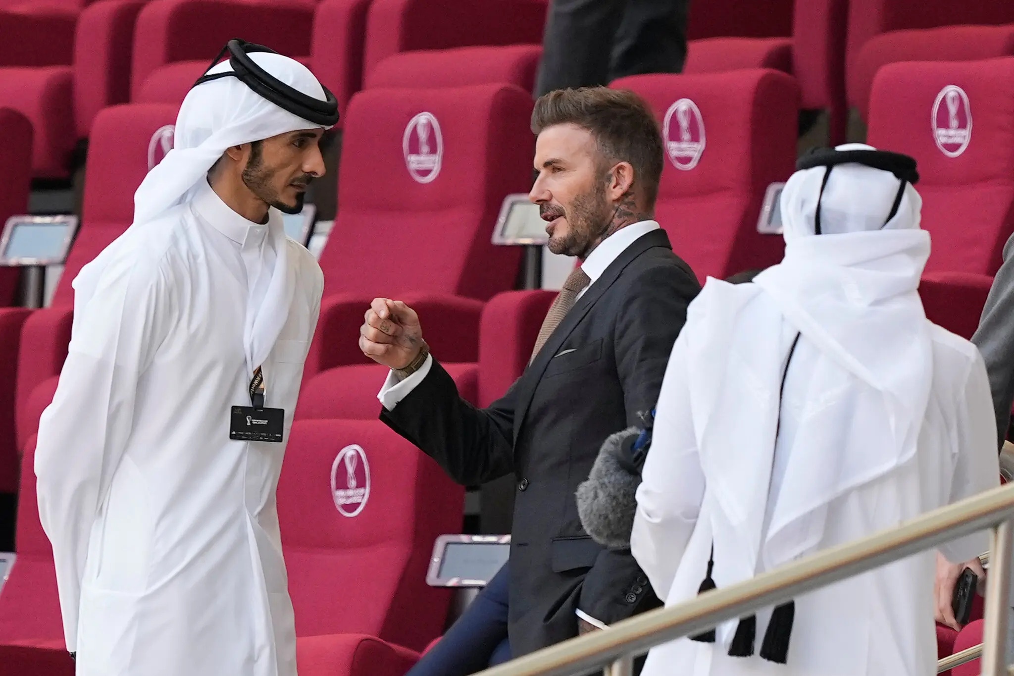 Beckham có hình nhưng mất tiếng ở Qatar-2