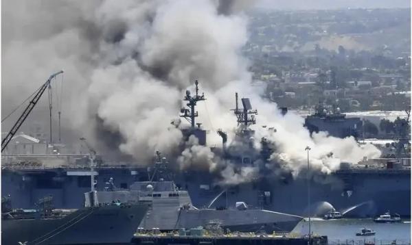 Lý do thủy thủ bị nghi đốt tàu chiến Mỹ trị giá hơn tỷ USD được tuyên trắng án-1