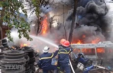 Hà Nội: Cháy lớn ở một nhà kho tại Hà Đông, có người mắc kẹt-cover-img