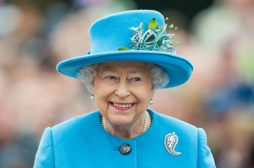 Nữ hoàng Anh là người phụ nữ duy nhất không cần hộ chiếu khi ra nước ngoài-1