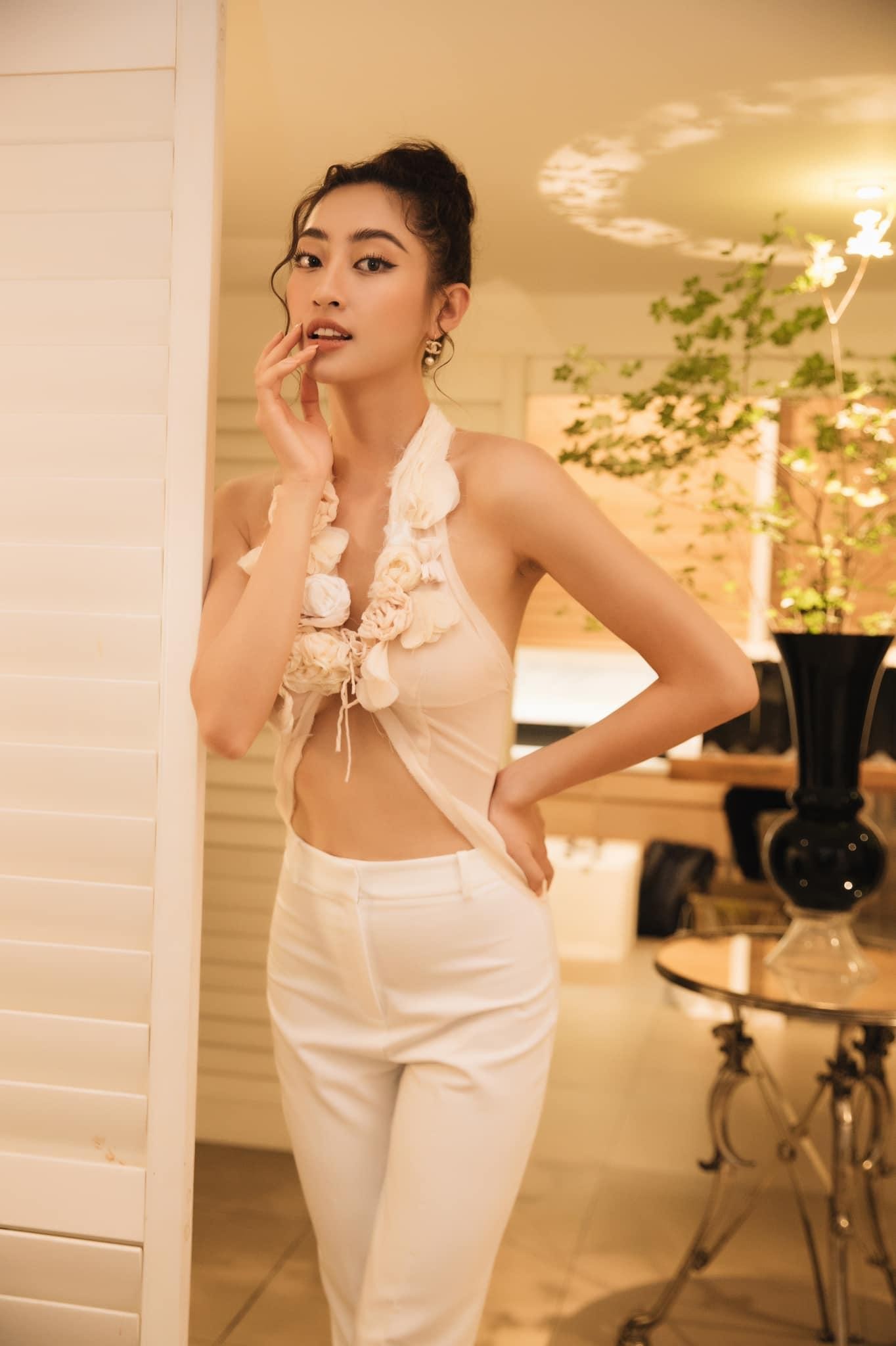 Minh Tú mặc váy hở bạo khoe eo thon sexy, Kim Duyên diện váy cut-out lạ mắt ở Hoa hậu Siêu quốc gia-8
