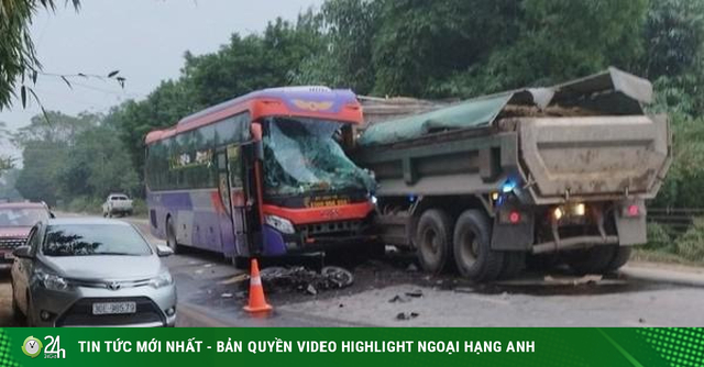 Hai người tử vong trong vụ tai nạn liên hoàn giữa xe khách, xe máy và xe tải-cover-img