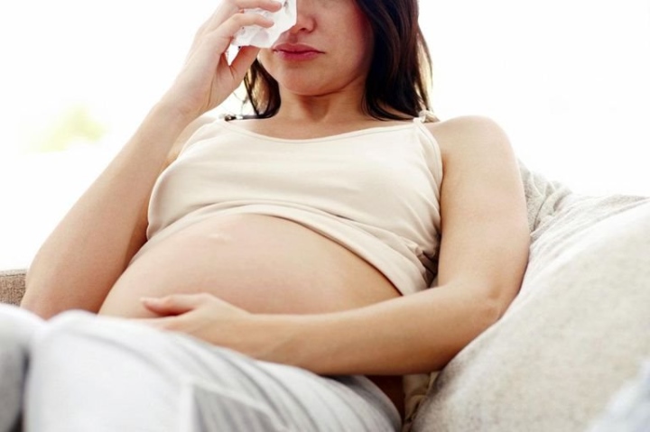 Thấy ho sốt, thai phụ đi khám phát hiện mắc 2 bệnh truyền nhiễm-1