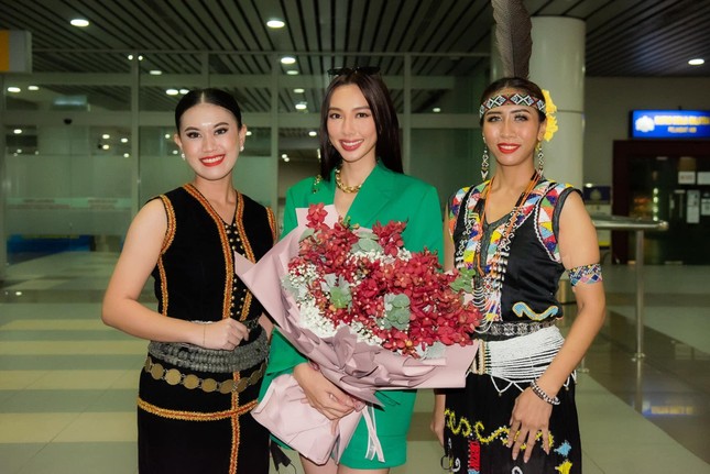 Hoa hậu Thùy Tiên rạng rỡ hội ngộ "Hoa hậu đẹp nhất thế giới 2021" tại Malaysia-2