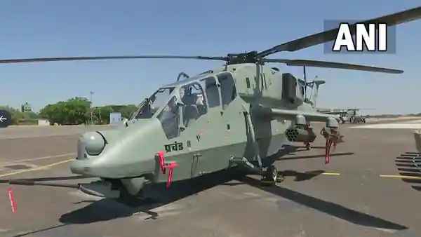 Cận cảnh siêu trực thăng tấn công "nhà trồng được" của Ấn Độ-4