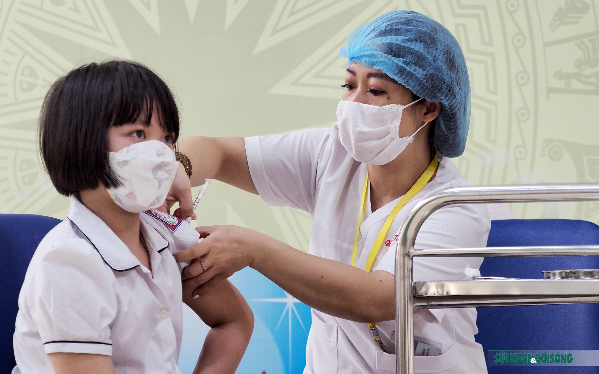 Đẩy nhanh chiến dịch tiêm vaccine COVID-19 cho trẻ trước thềm năm học mới-1
