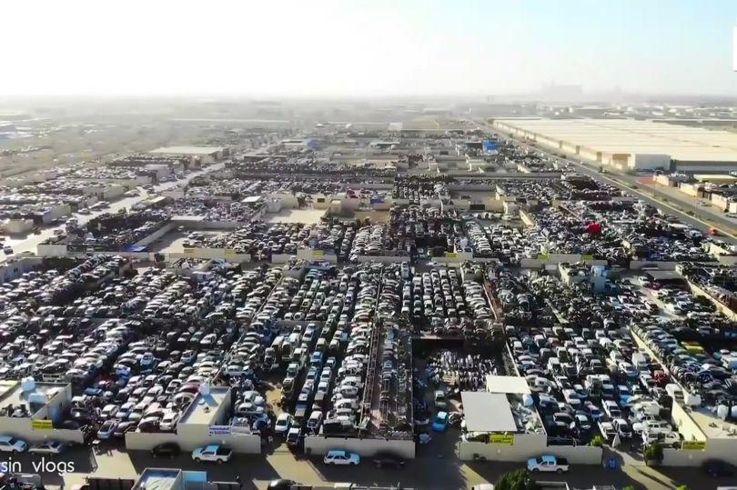 Bên trong nghĩa địa siêu xe lớn nhất thế giới, nơi giới siêu giàu vứt bỏ xe sang như "rác"-1