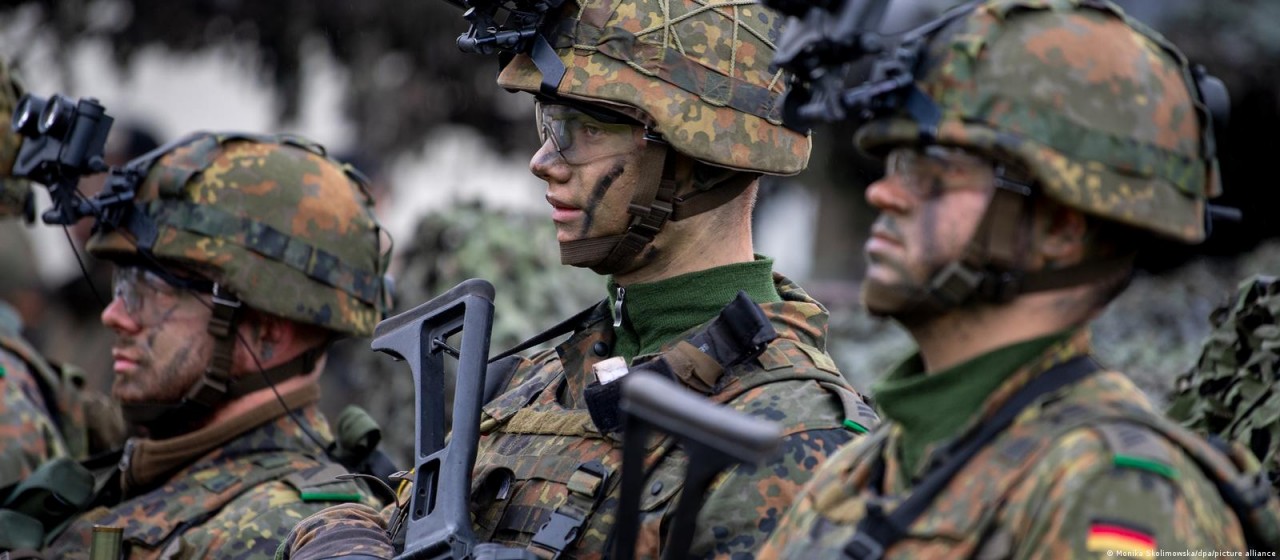 Đức: Bộ Quốc phòng muốn mua thêm đạn dược, Bộ Tài chính từ chối-1