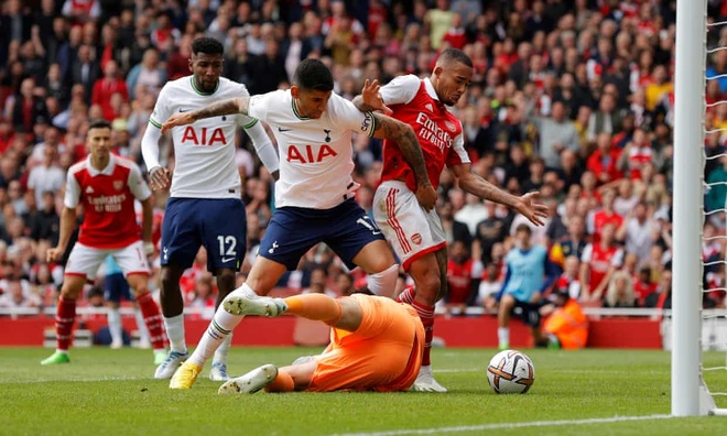 Arsenal 3-1 Tottenham: Xhaka ghi bàn-3